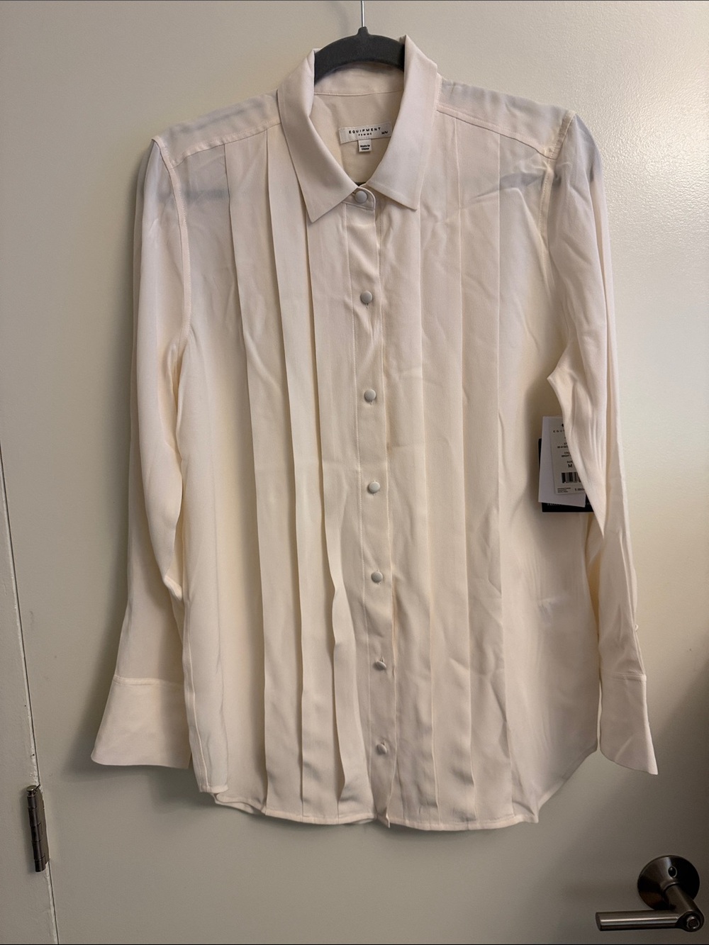 NWT Equipment Cream Pleated Button-Up Shirt
